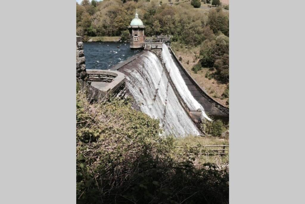 8F Lakeside Lodge Caer Beris Builth Wells - No Tradesman المظهر الخارجي الصورة